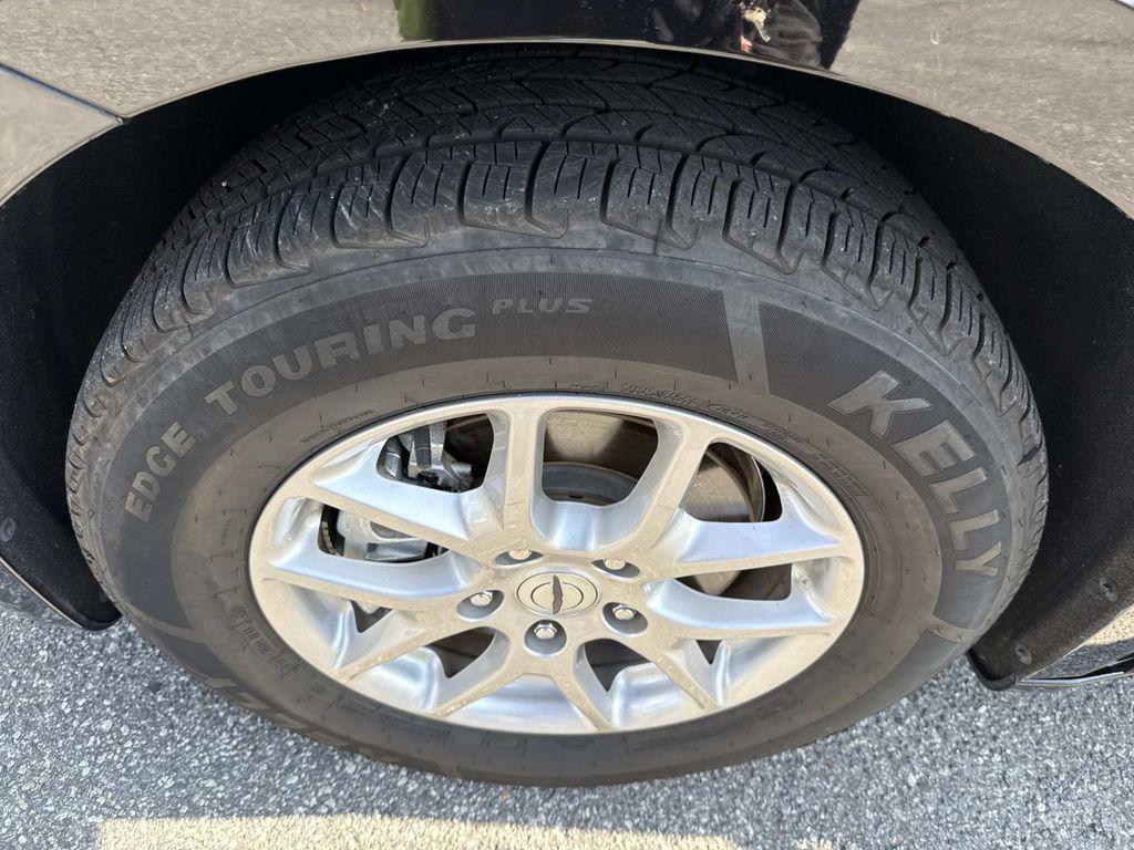 used 2024 Chrysler Pacifica car, priced at $24,088