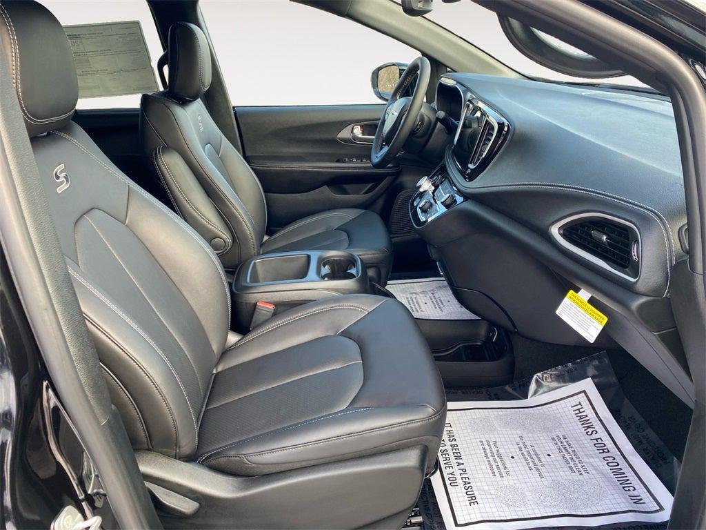 new 2026 Chrysler Pacifica car, priced at $46,500