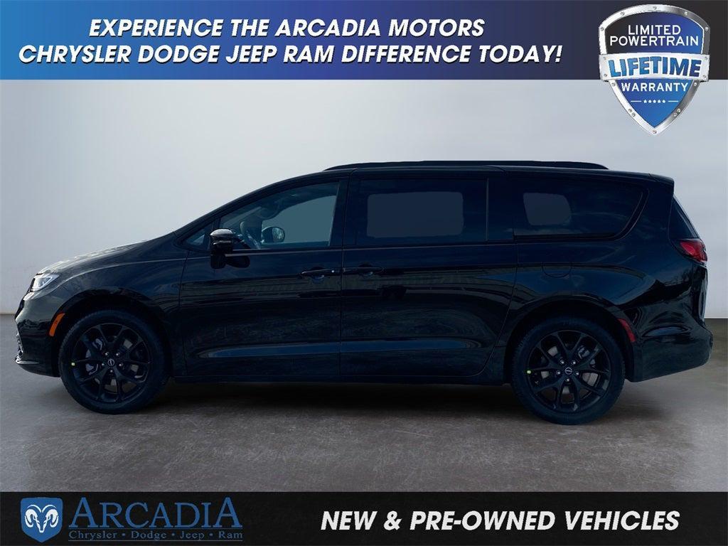 new 2026 Chrysler Pacifica car, priced at $46,500