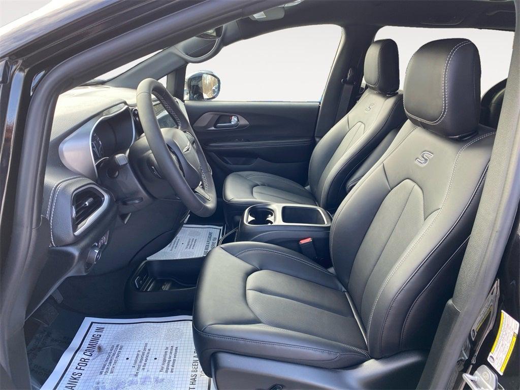 new 2026 Chrysler Pacifica car, priced at $46,500