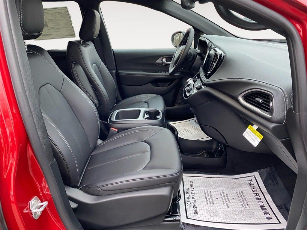 new 2026 Chrysler Pacifica car, priced at $47,500