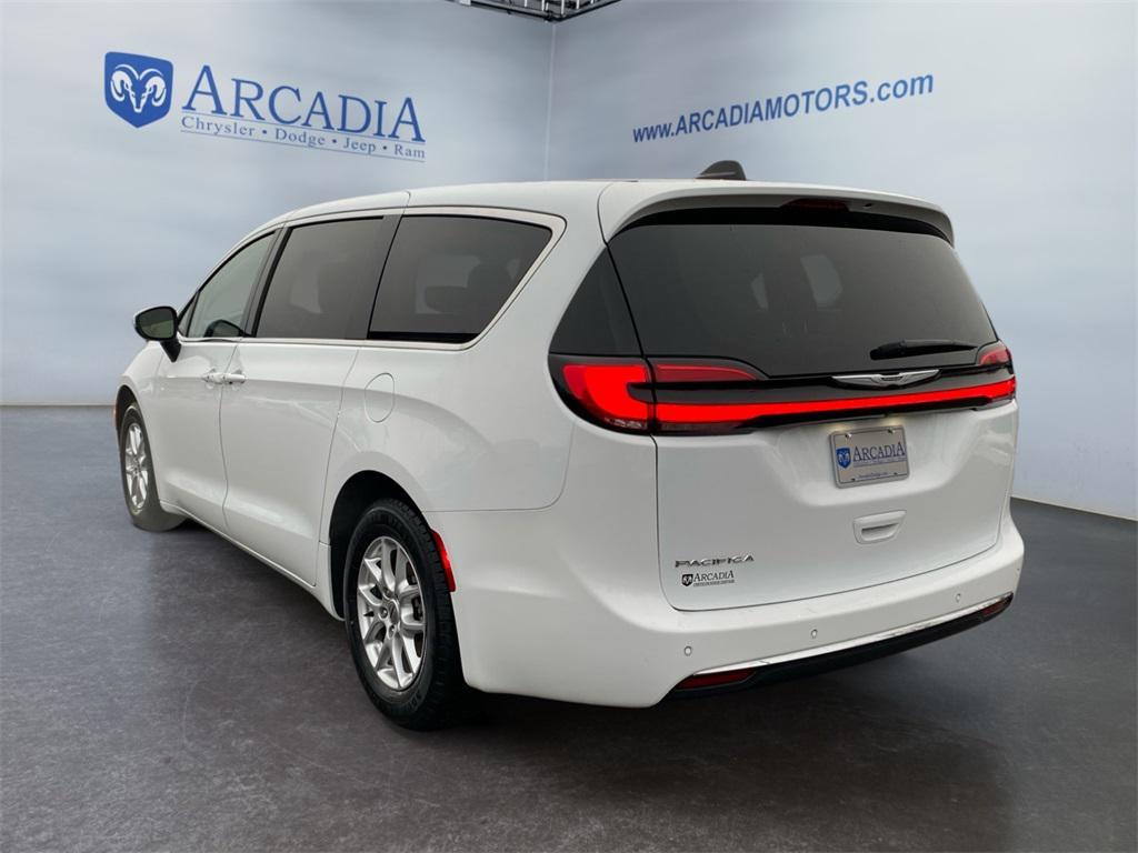 used 2023 Chrysler Pacifica car, priced at $24,500