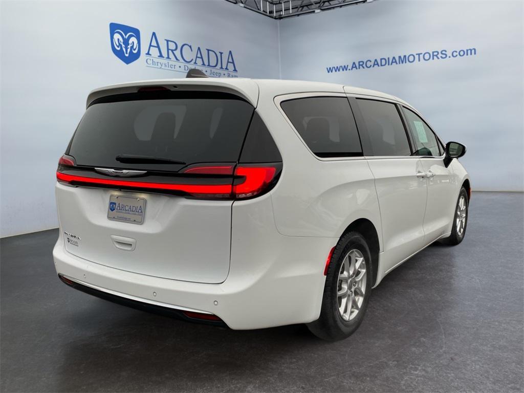 used 2023 Chrysler Pacifica car, priced at $24,500