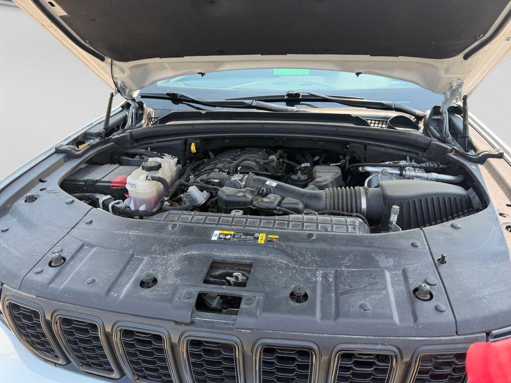 used 2023 Jeep Grand Cherokee L car