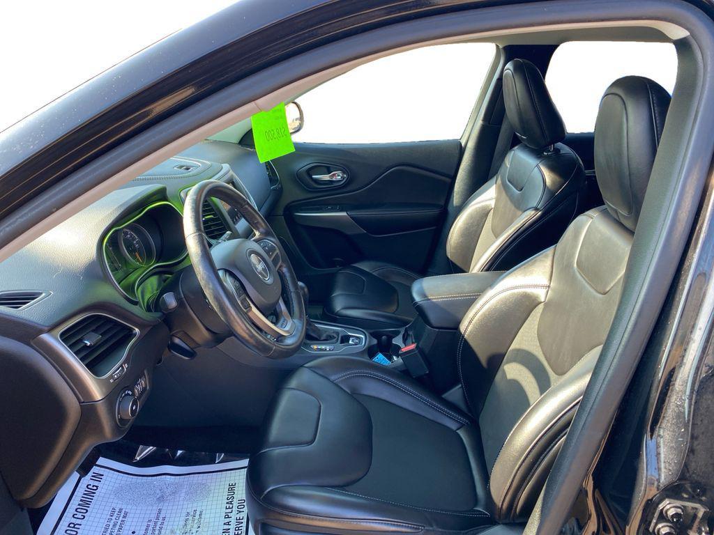 used 2019 Jeep Cherokee car, priced at $17,900