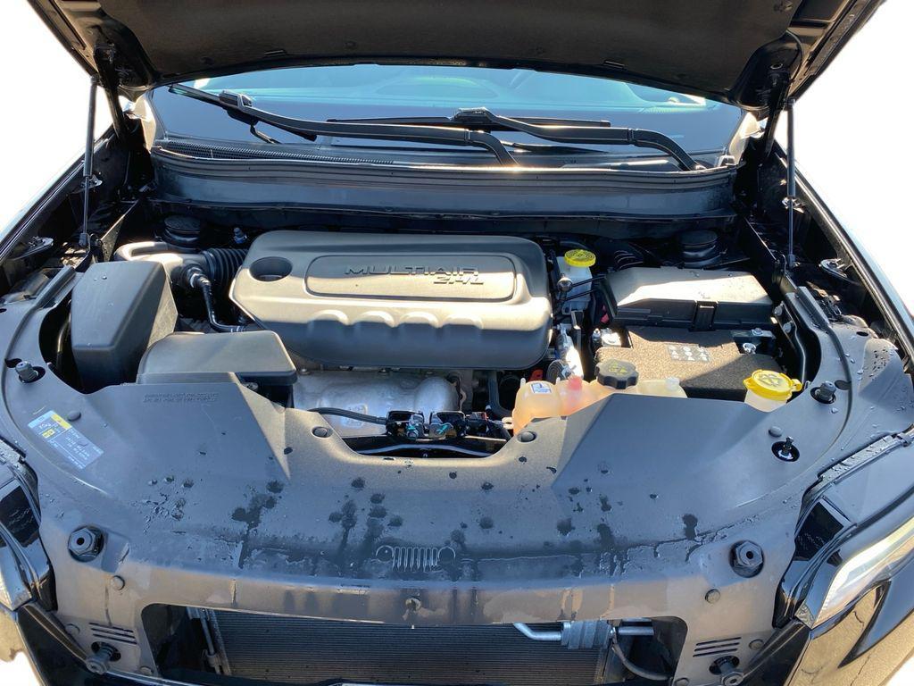 used 2019 Jeep Cherokee car, priced at $17,900