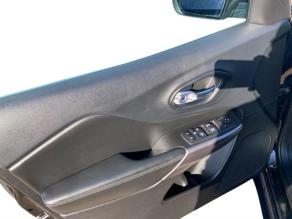 used 2019 Jeep Cherokee car, priced at $17,900