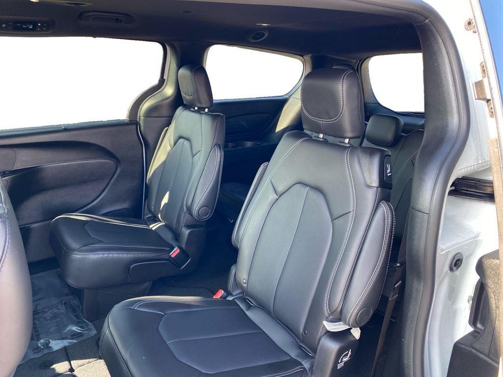 new 2026 Chrysler Pacifica car, priced at $46,285