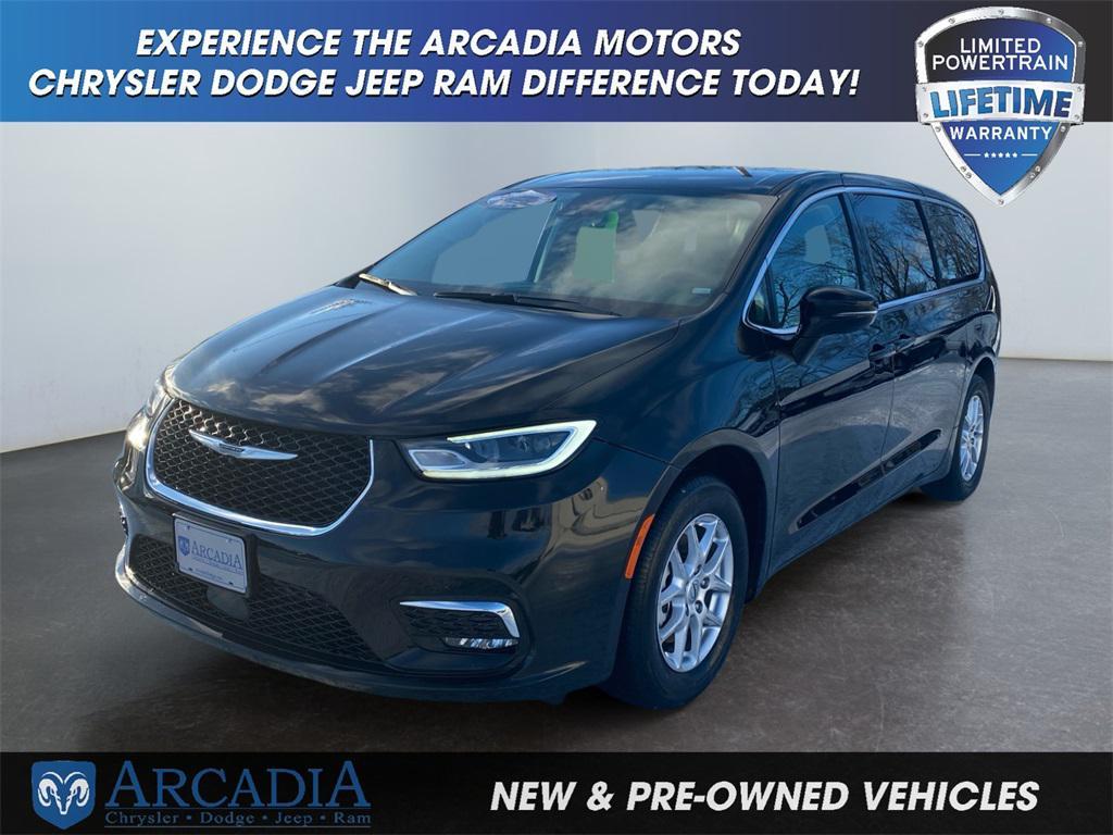 used 2024 Chrysler Pacifica car, priced at $29,200