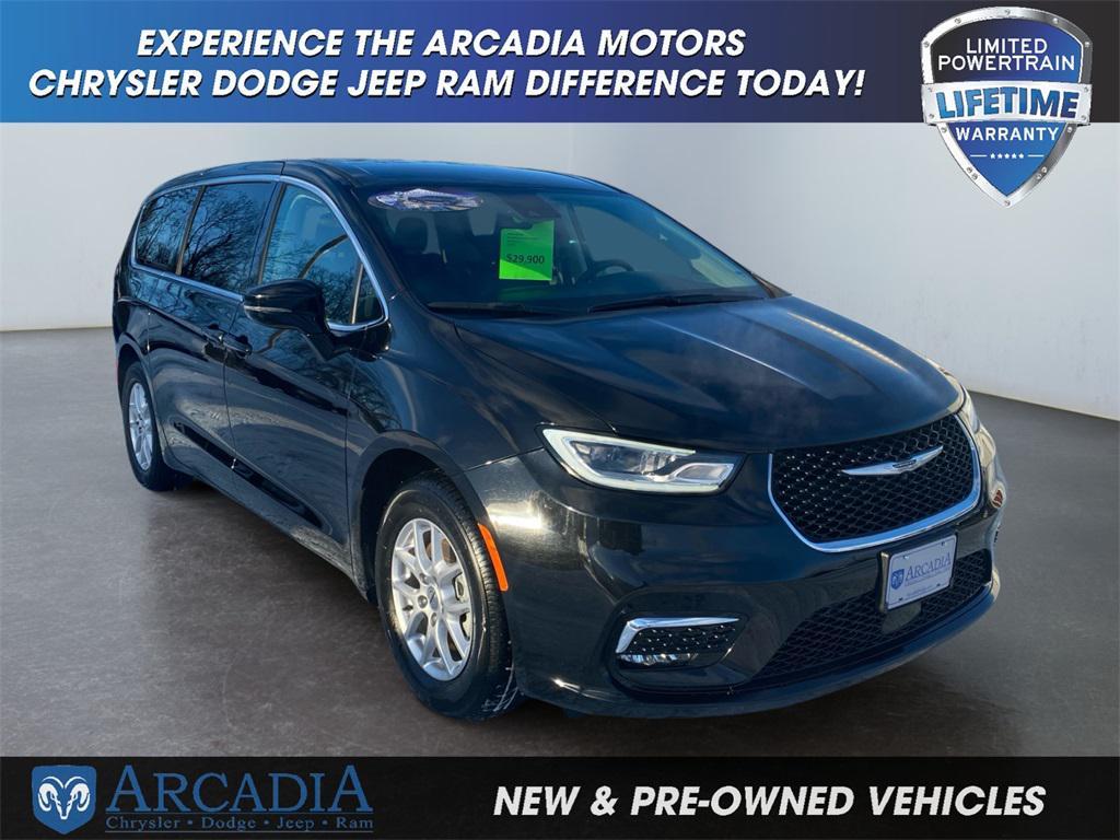 used 2024 Chrysler Pacifica car, priced at $29,200