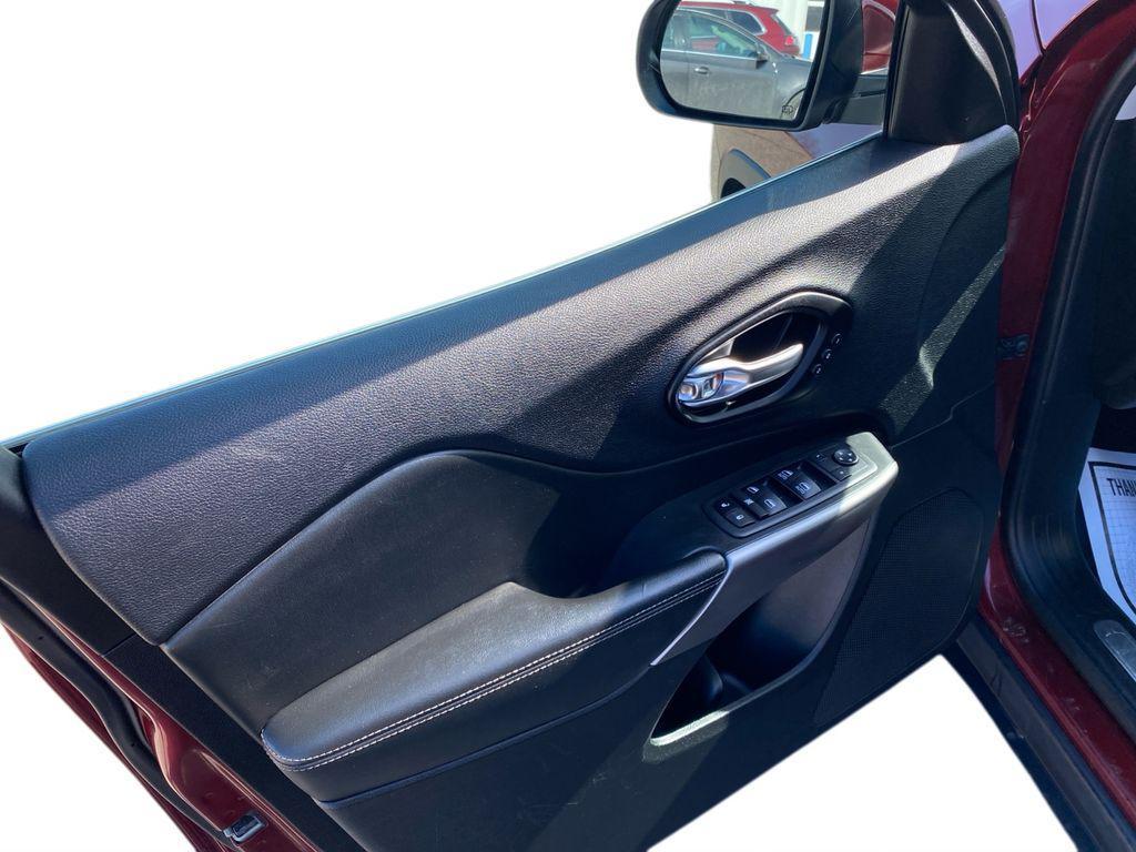 used 2021 Jeep Cherokee car, priced at $20,900