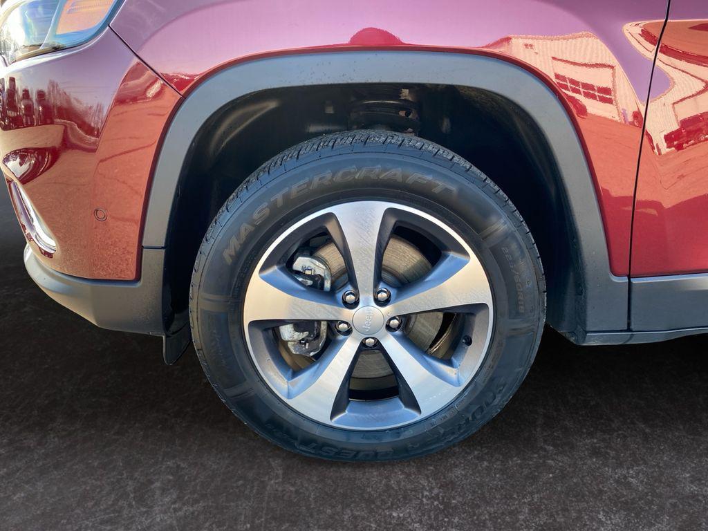 used 2021 Jeep Cherokee car, priced at $20,900