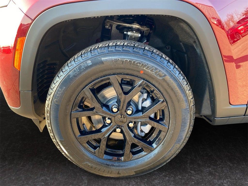 new 2026 Jeep Grand Cherokee car, priced at $48,650