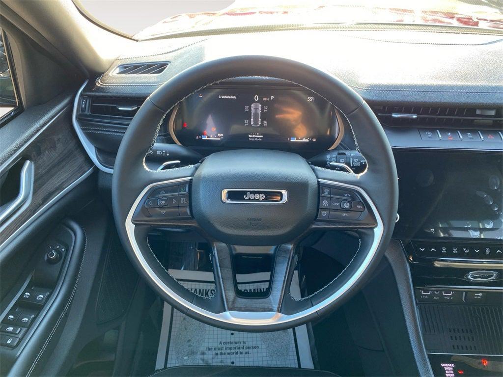 new 2026 Jeep Grand Cherokee car, priced at $48,650