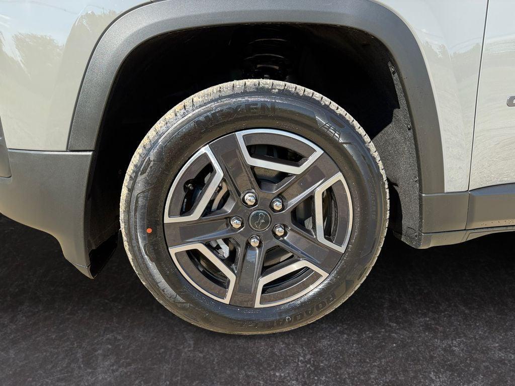 new 2026 Jeep Cherokee car, priced at $40,741
