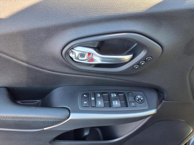 used 2020 Jeep Cherokee car, priced at $20,955