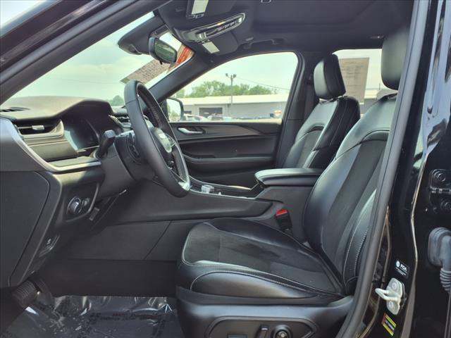 used 2024 Jeep Grand Cherokee car, priced at $33,955