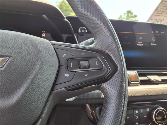 used 2025 Chevrolet TrailBlazer car, priced at $25,977