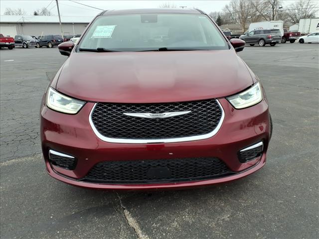 used 2023 Chrysler Pacifica car, priced at $21,995