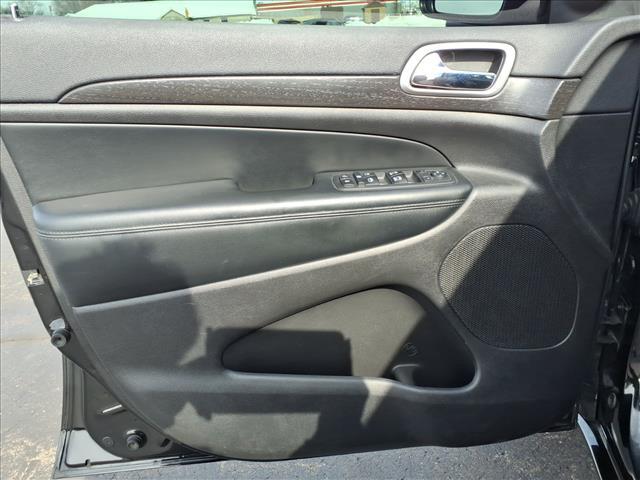 used 2017 Jeep Grand Cherokee car, priced at $17,495