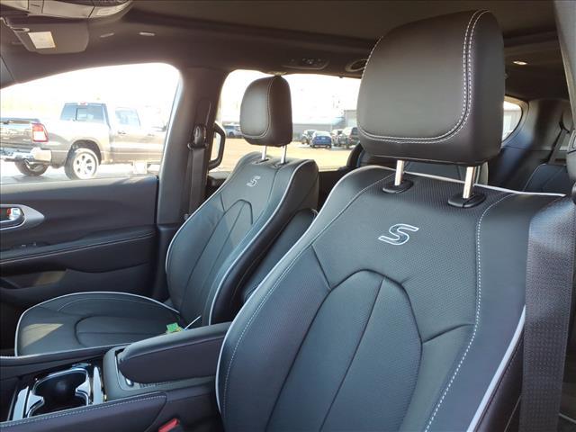 new 2026 Chrysler Pacifica car