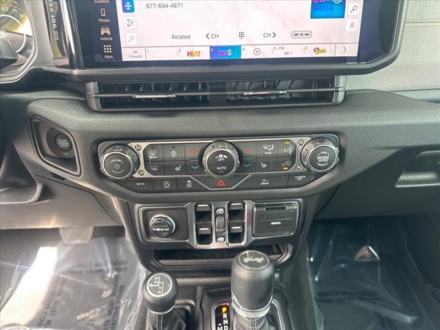 new 2025 Jeep Wrangler car