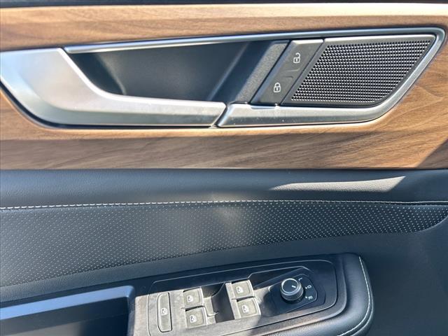 used 2024 Volkswagen Atlas car, priced at $29,955