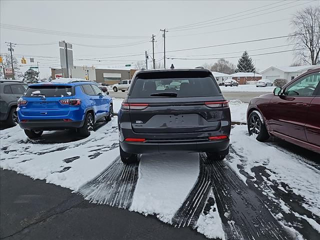 new 2025 Jeep Grand Cherokee car