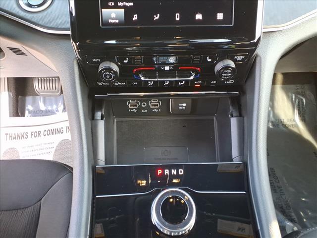 used 2024 Jeep Grand Cherokee car, priced at $32,995