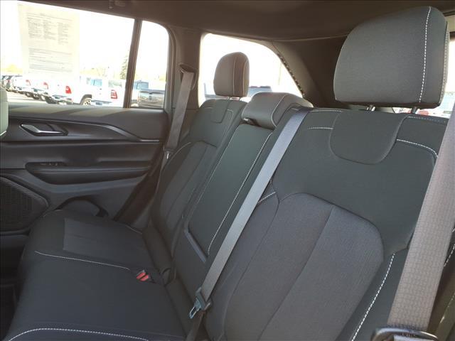 used 2024 Jeep Grand Cherokee car, priced at $32,995