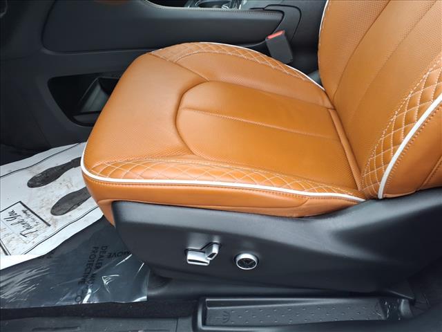 used 2025 Chrysler Pacifica car, priced at $42,999