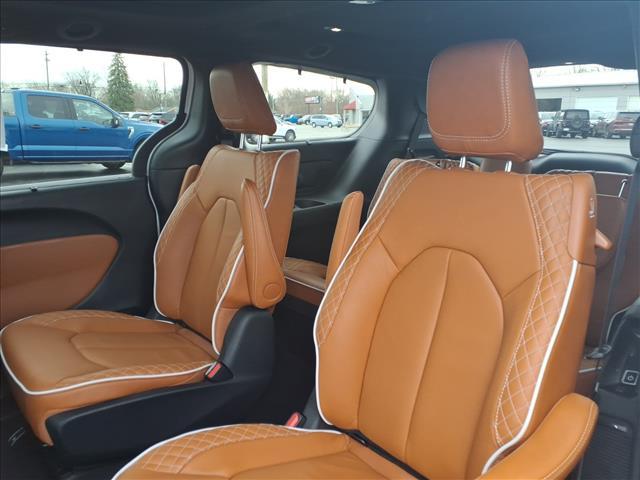 used 2025 Chrysler Pacifica car, priced at $42,999