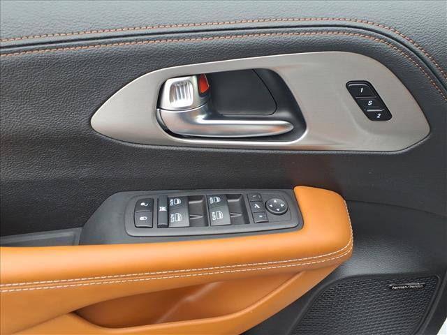 used 2025 Chrysler Pacifica car, priced at $42,999