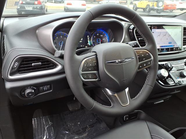 new 2026 Chrysler Pacifica car