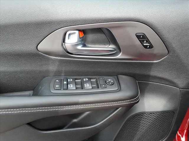 new 2026 Chrysler Pacifica car