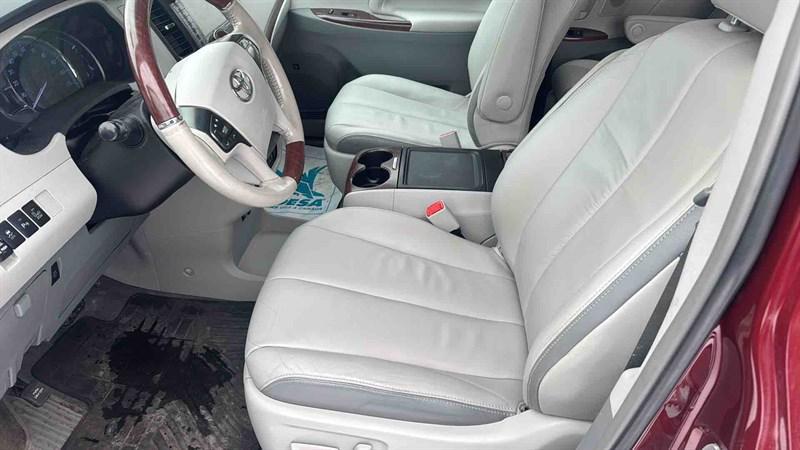 used 2014 Toyota Sienna car, priced at $13,950