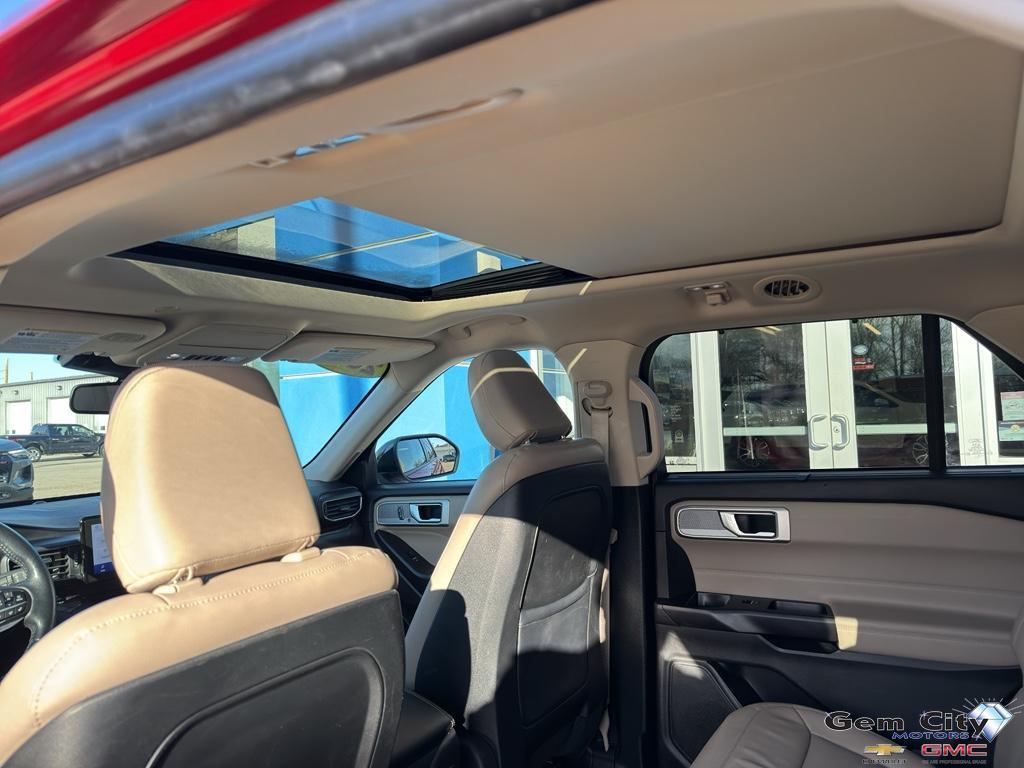 used 2020 Ford Explorer car