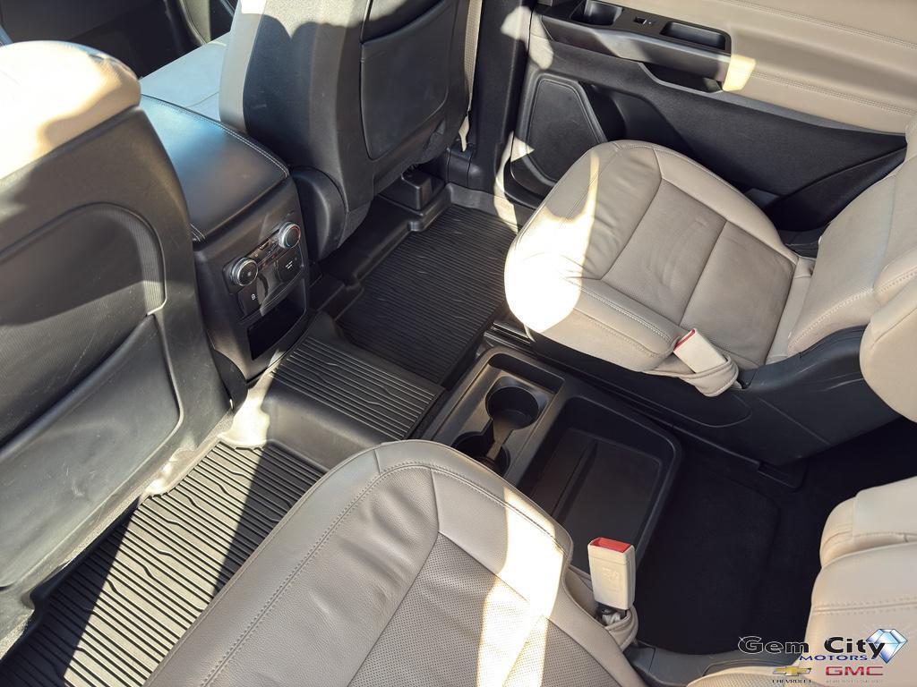 used 2020 Ford Explorer car