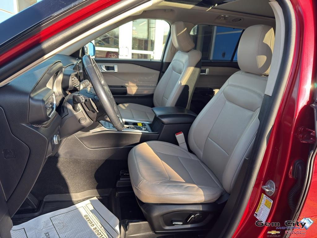 used 2020 Ford Explorer car