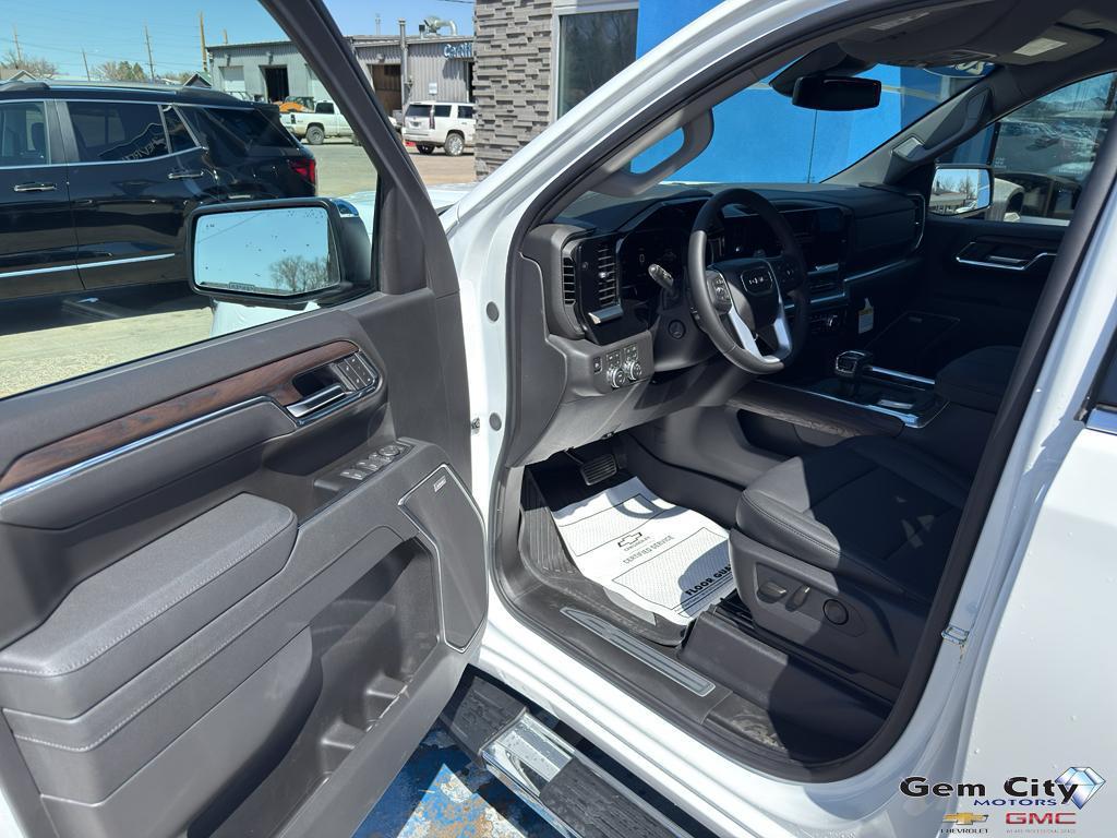 new 2026 GMC Sierra 1500 car, priced at $68,183