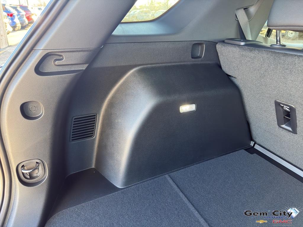 new 2026 Chevrolet Equinox car, priced at $37,680