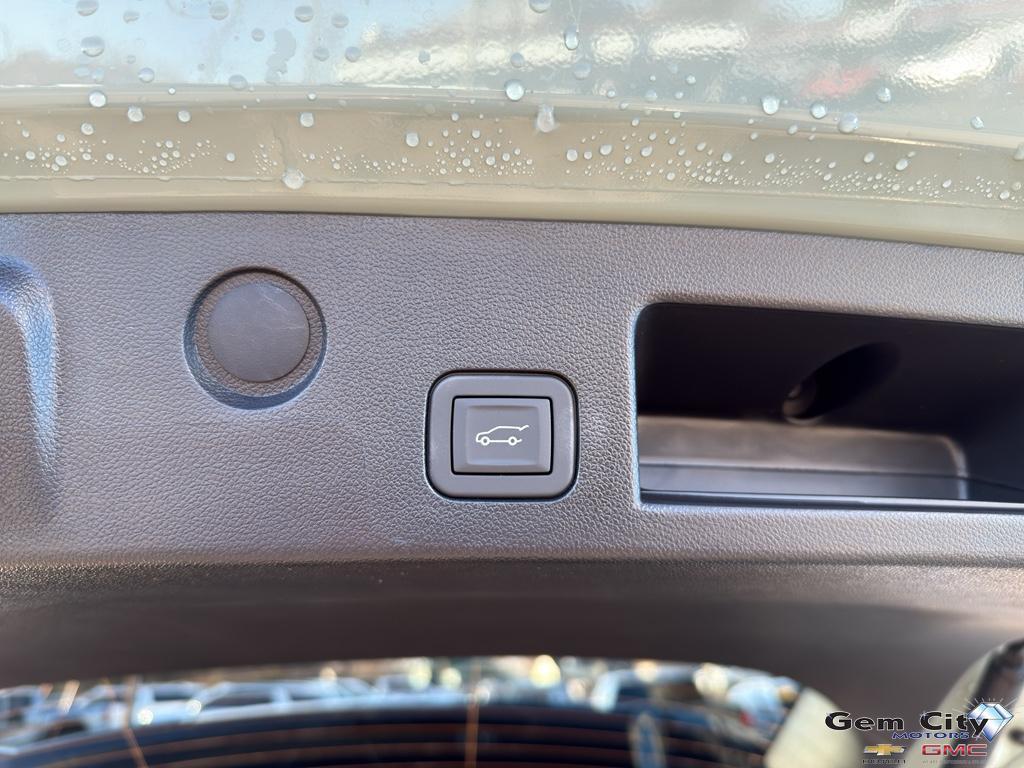 new 2026 Chevrolet Equinox car, priced at $37,680