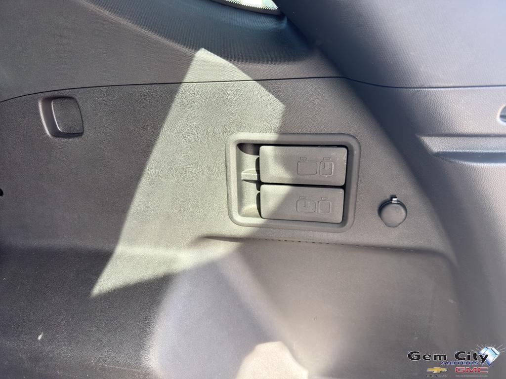 used 2020 Chevrolet Equinox car