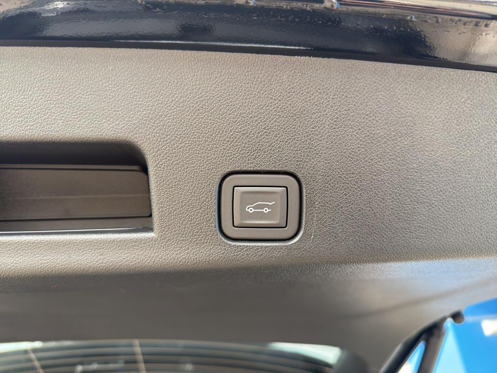 new 2026 Chevrolet Traverse car, priced at $61,490