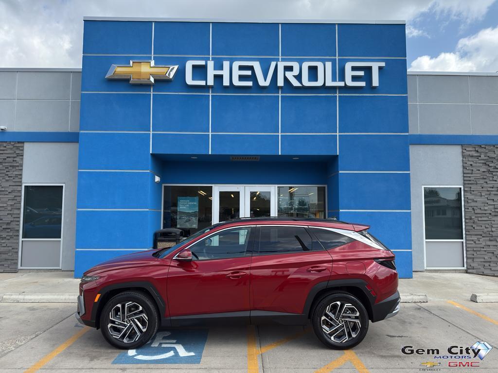 used 2025 Hyundai TUCSON Hybrid car, priced at $36,999