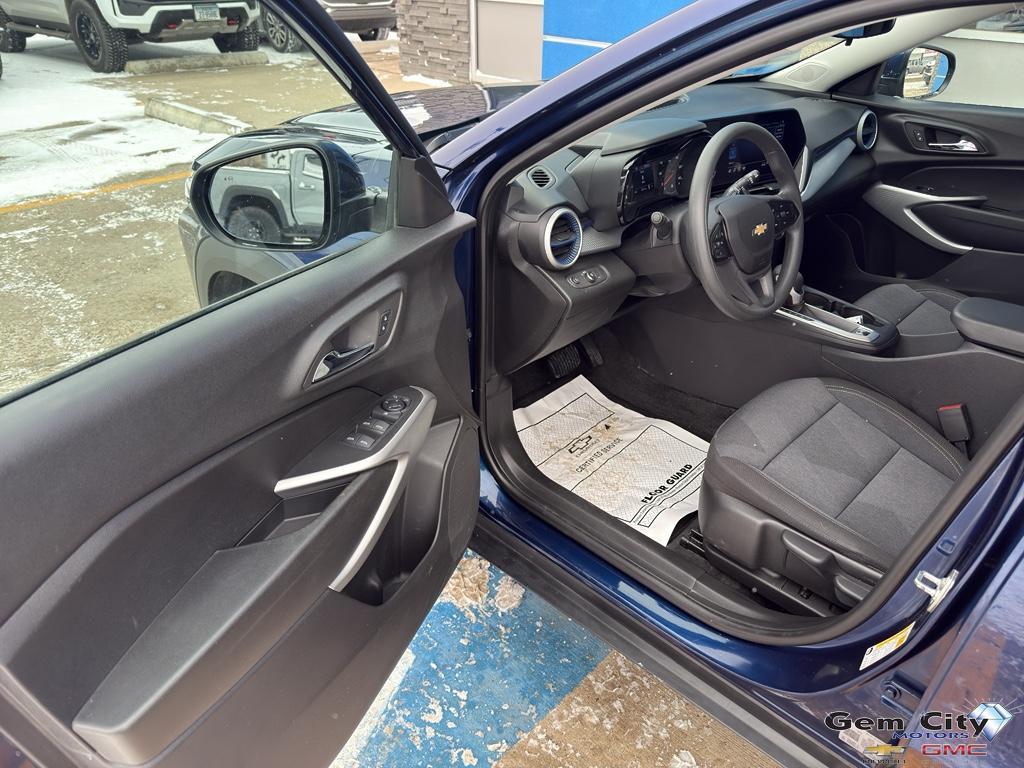 used 2024 Chevrolet Trax car