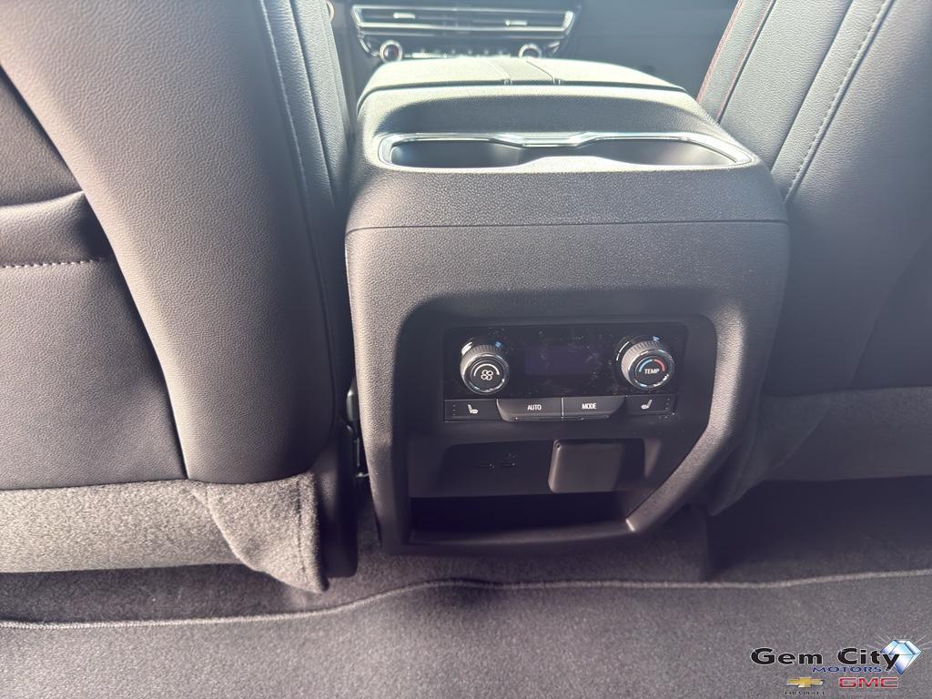 new 2026 Chevrolet Traverse car, priced at $62,410