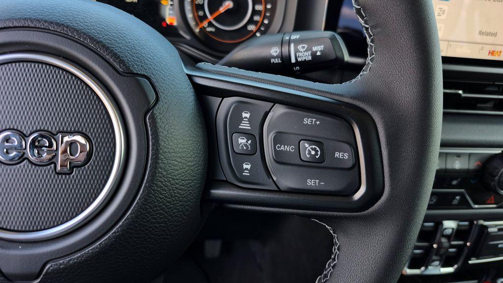 new 2026 Jeep Gladiator car, priced at $45,441