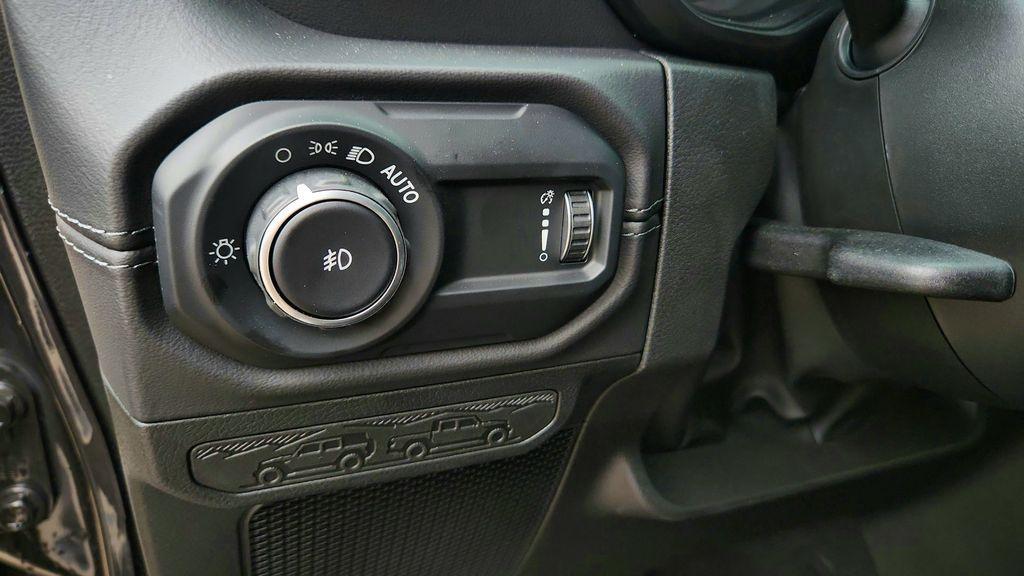 new 2025 Jeep Wrangler car, priced at $55,336