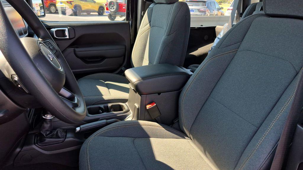 new 2026 Jeep Wrangler car, priced at $36,564